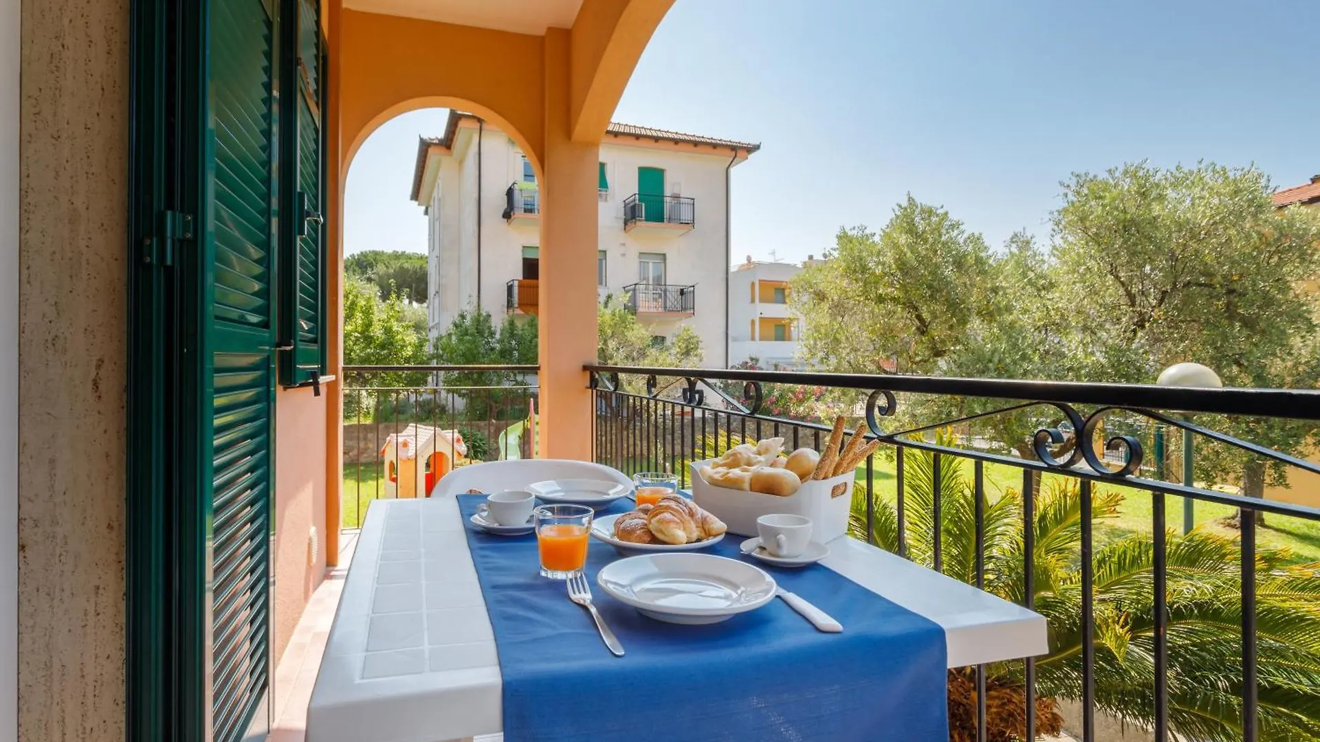 Residence Mizar 2 Pietra Ligure 0*,  Italy
