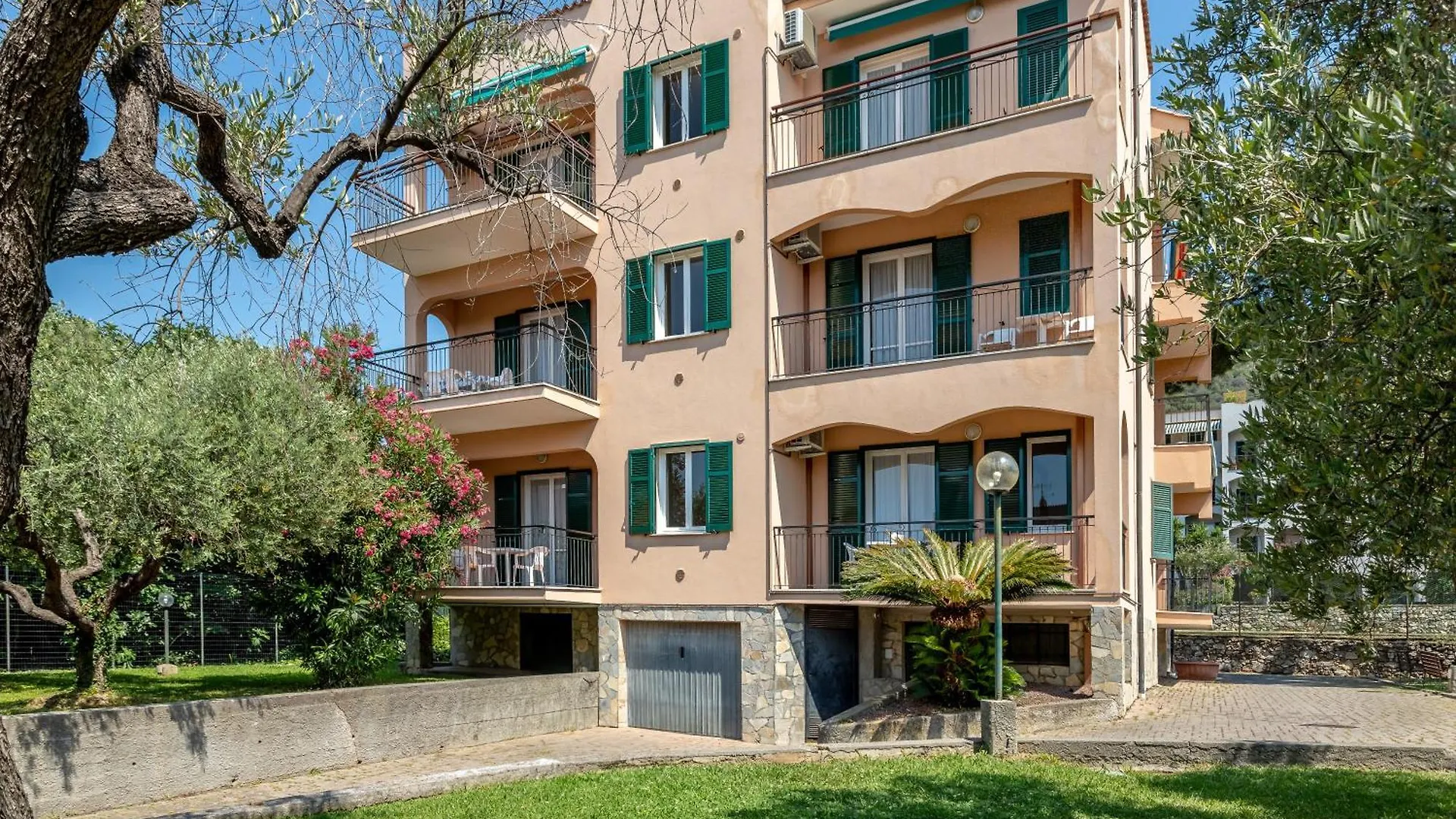 Residence Mizar 2 Pietra Ligure Apartment