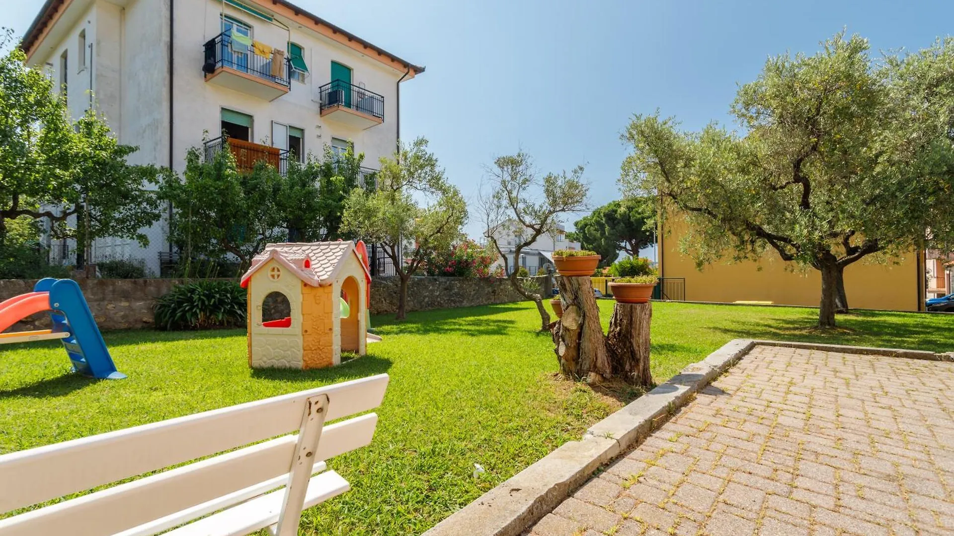 Apartment Residence Mizar 2 Pietra Ligure Italy